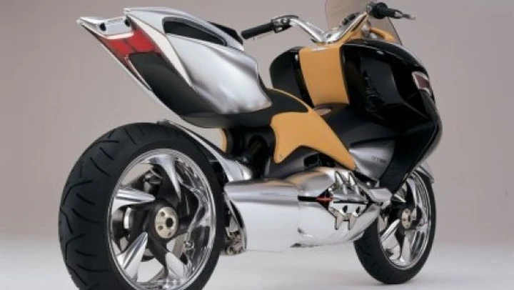 Honda prepara l'anti T-Max per il 2009?
