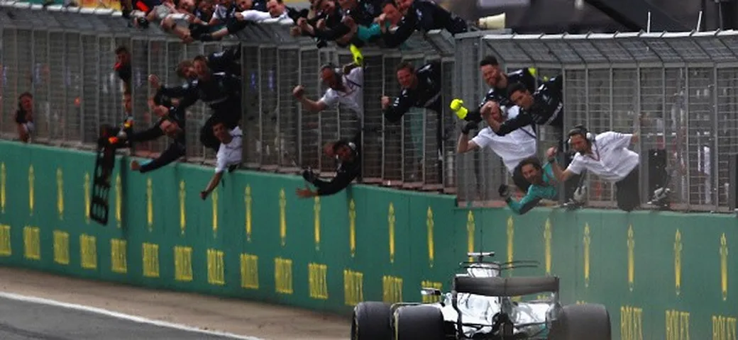 Gp Gran Bretagna F1 2017: doppietta Mercedes! Hamilton in trionfo