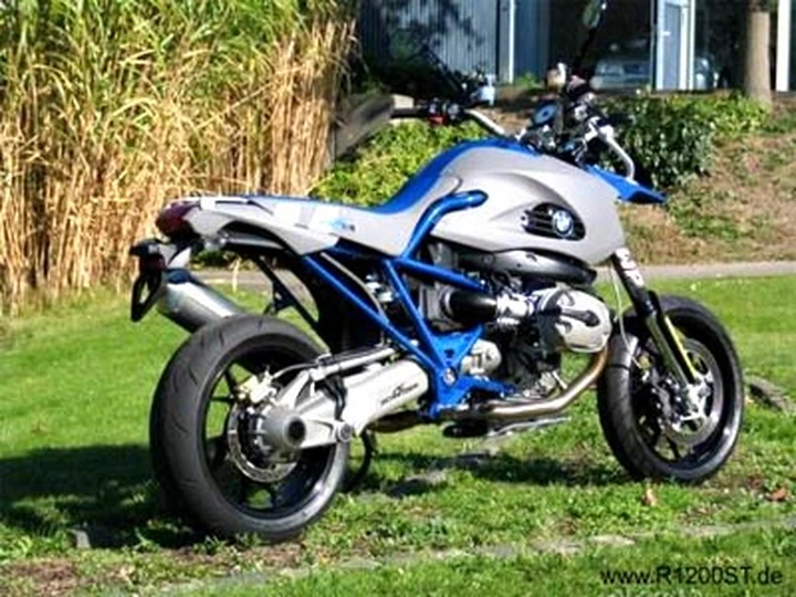 AC Schnitzer BMW HP2 - supermoto