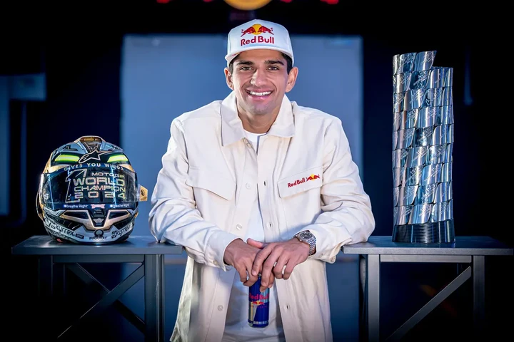 Jorge Martín torna nel paddock da campione: ma la vera gara inizia ora