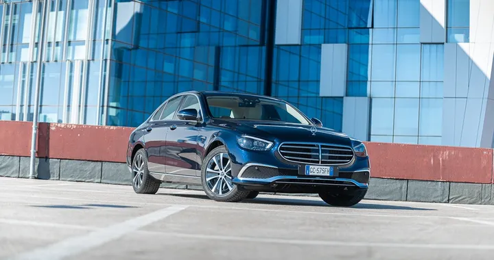 Mercedes-Benz Classe E 300de: la prova su strada