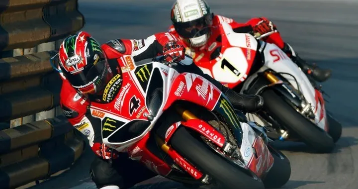 Ian Hutchinson vince il Macau GP 2013: "E' uno dei successi più importanti della mia carriera"