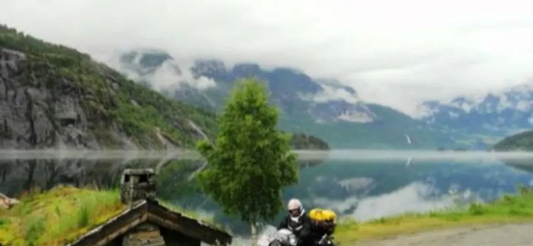 Una favola in moto la Norvegia /video