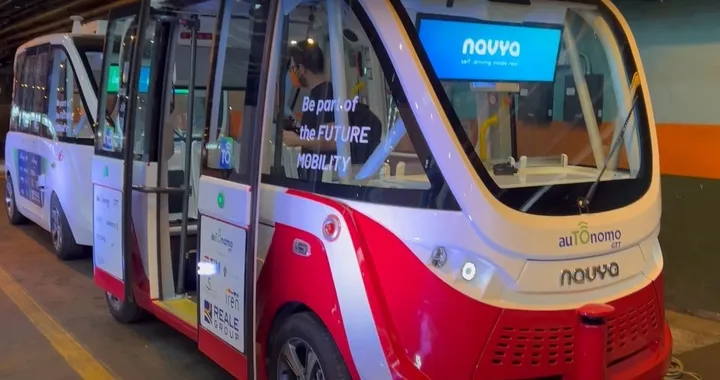 Navette a guida autonoma per il trasporto pubblico a Torino [Video]