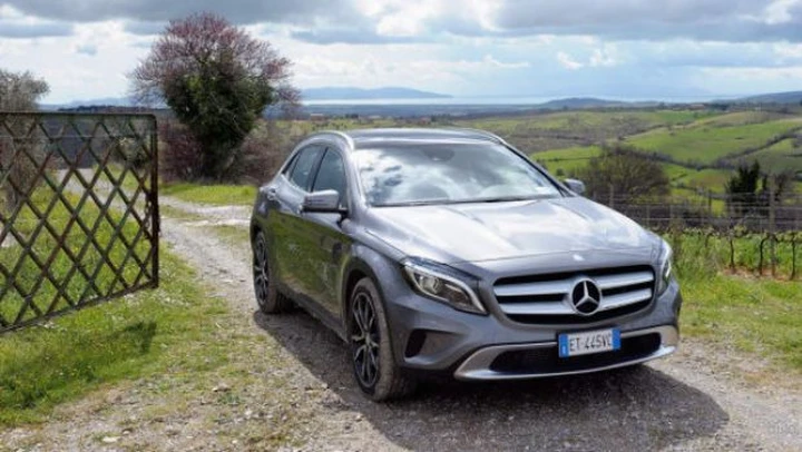Mercedes GLA: nuovo video ufficiale