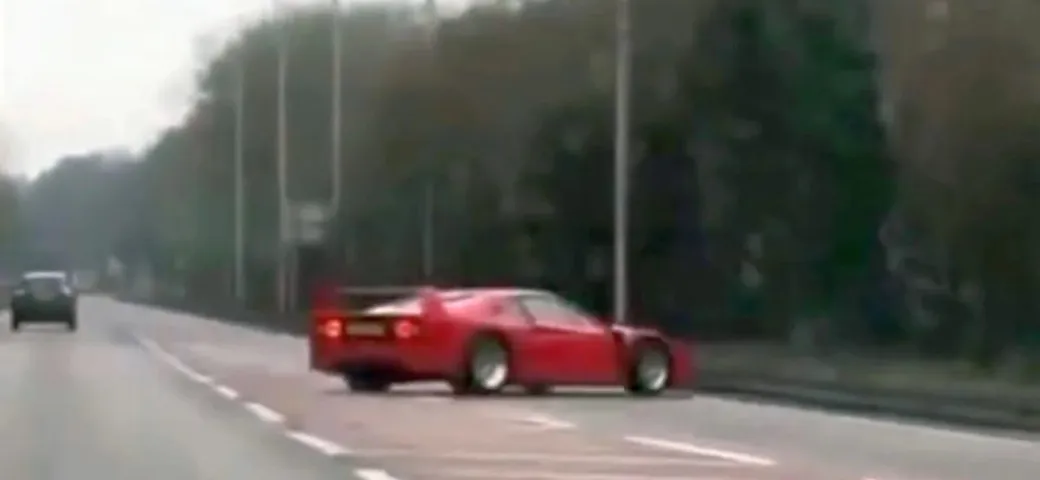 Incidente con la Ferrari F40: spunta il VIDEO mentre perde il controllo