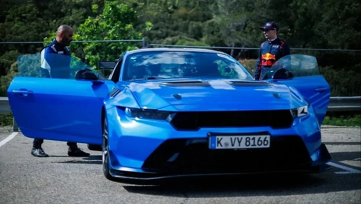 Max Verstappen mette alla prova la Ford Mustang GTD: adrenalina pura
