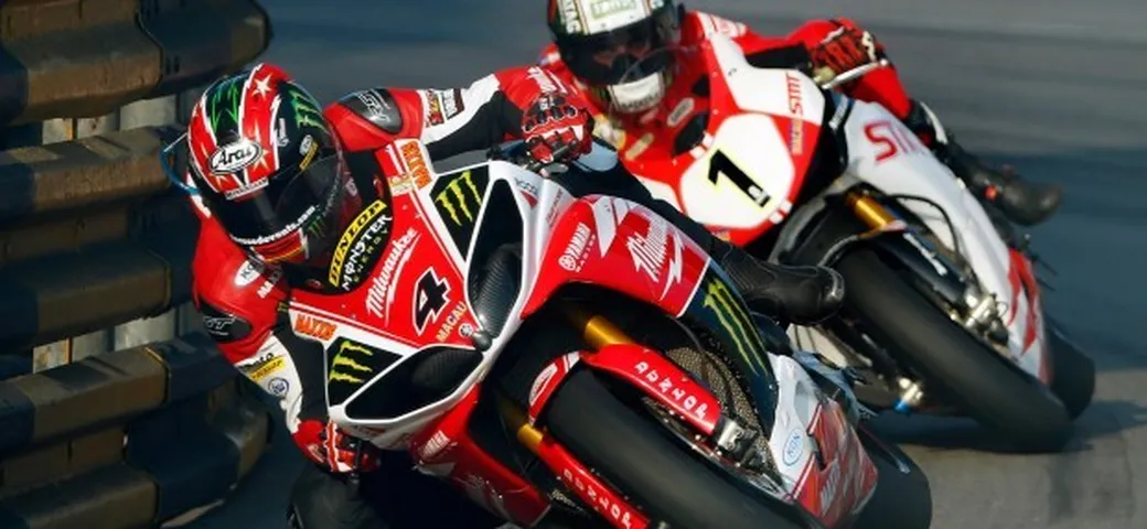 Ian Hutchinson vince il Macau GP 2013: 