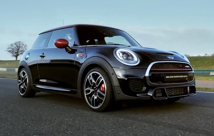 Mini John Cooper Works 2015 [Video]