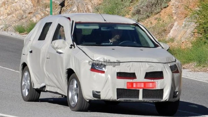 Foto Spia nuova Dacia Sandero