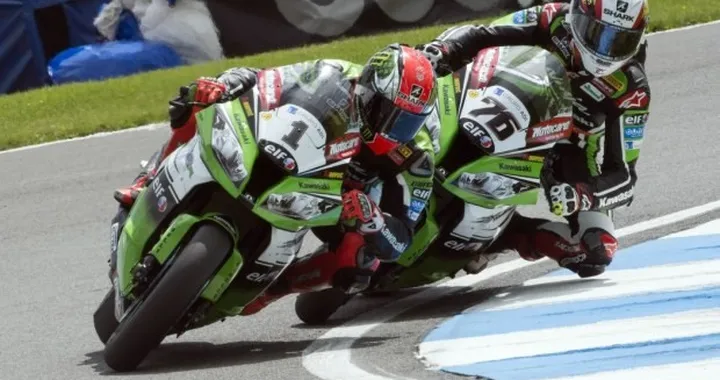 Pagelle SBK Donington, dominio Kawasaki. Che Sykes! Giugliano e Melandri, quando la stoccata vincente?