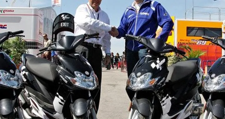Yamaha fornitore ufficiale di Scooter del Paddock MotoGP