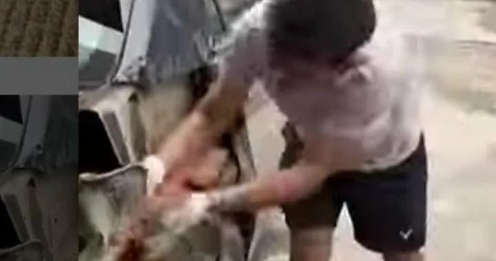 Carrozziere da incubo: ripara l'auto con i mattoni [Video]