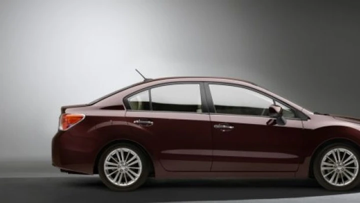 Subaru Impreza 2012: prima immagine ufficiale