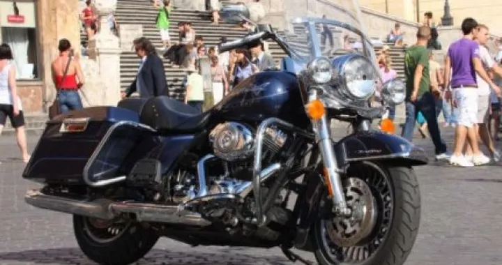 Test Harley-Davidson Road King Classic, regina della strada