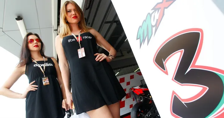 Paddock Girls SBK Sepang 2015