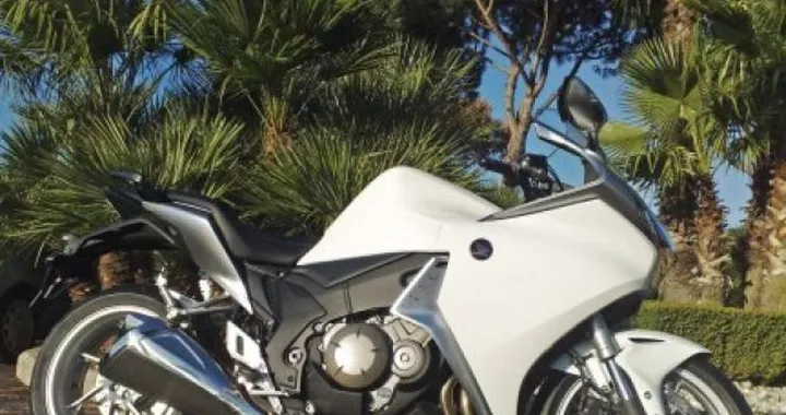 Honda VFR1200F 2010: Qualcosa è cambiato