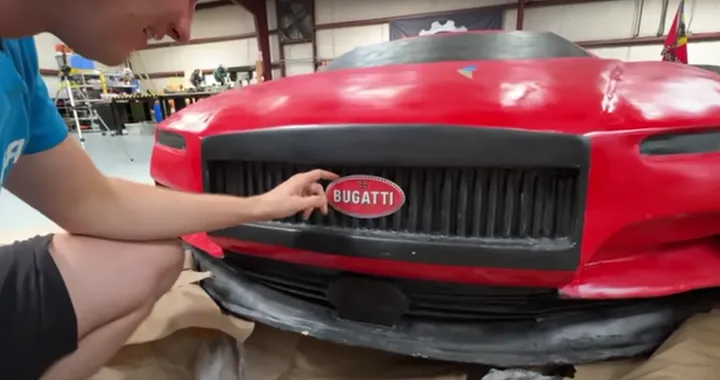 Compra una Bugatti su Alibaba a 25.000 euro: delusione totale