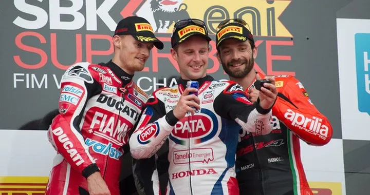 Pagelle SBK Imola: Rea (Honda) “mattatore”. Super Davies (Ducati). Melandri e Giugliano, tutto da rifare