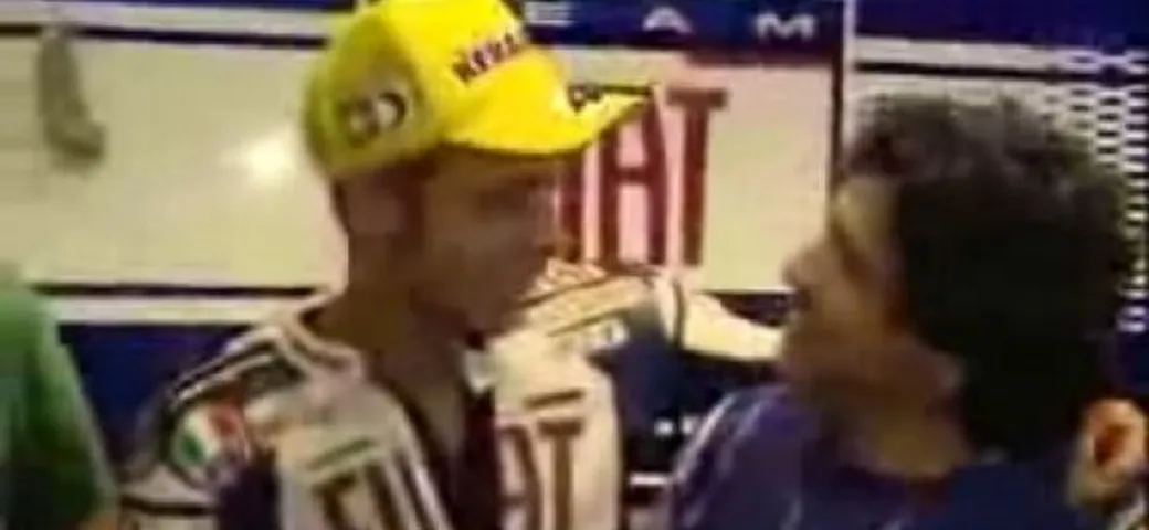 Rossi e Maradona a Misano, come batte il corazon