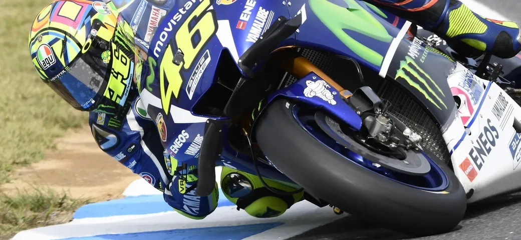 MotoGP Motegi, la “bomba” di Rossi in pole davanti a Marquez, Lorenzo, Dovizioso