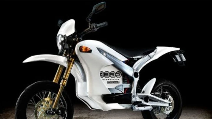 Zero Motorcycles lancia la Zero S stradale