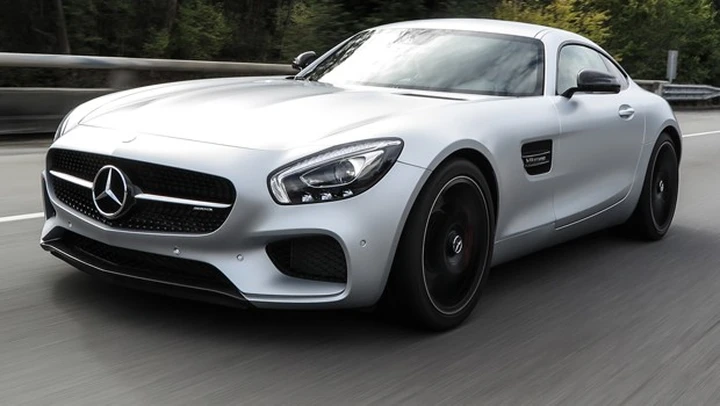 Mercedes-AMG GT: primo contatto su strada e in pista a Laguna Seca