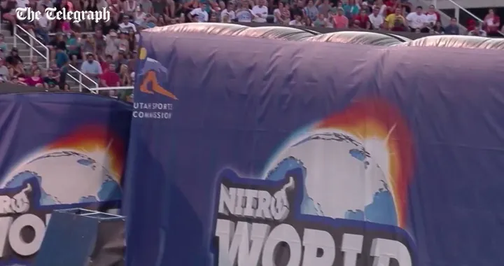 Freestyle motocross: il primo double front flip in gara