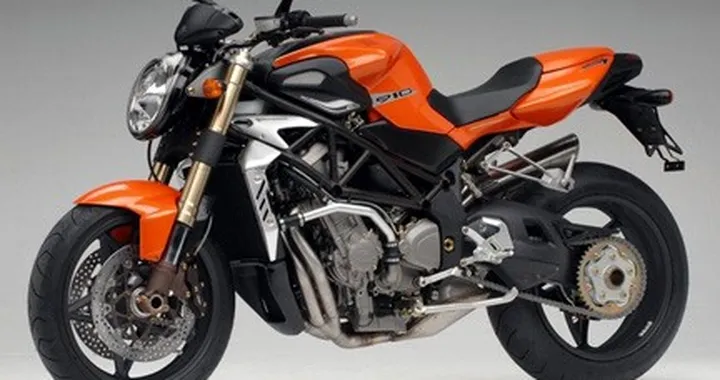 Test Drive MV Agusta Brutale 910