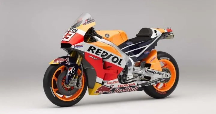 Honda RC213V MotoGP 2015: Mega Gallery