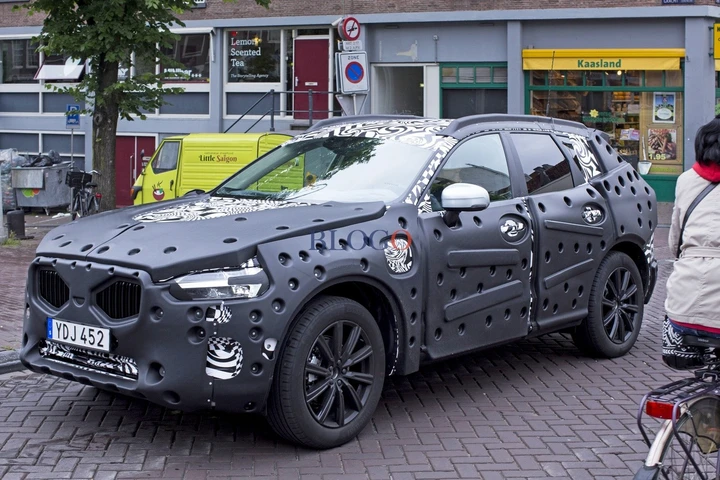 Foto spia Volvo XC60 - Update
