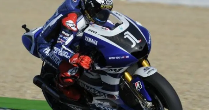 MotoGP: Jorge Lorenzo vince a Jerez fra mille cadute. Rossi quinto al traguardo dopo aver steso Stoner