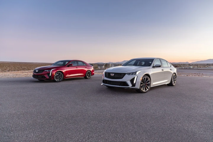 Cadillac: la versione speciale Blackwing per i modelli CT4-V e CT5-V