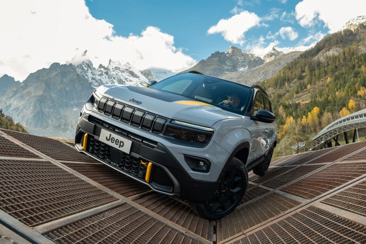 Jeep Avenger 4xe The North Face Edition tecnologia