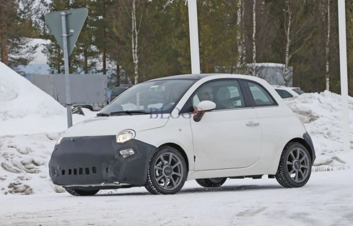 Nuova Fiat 500: foto spia del facelift