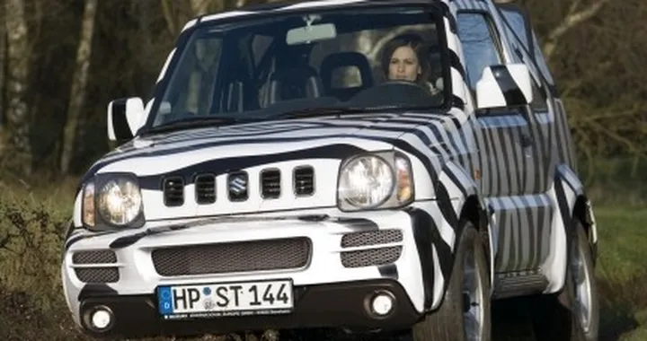 Suzuki Jimny, 2 modelli per farsi notare