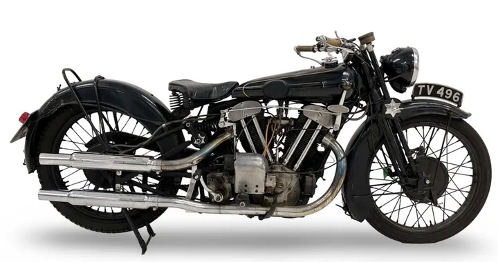 Brough Superior SS100 JTOR e altre rarità in asta a Stafford