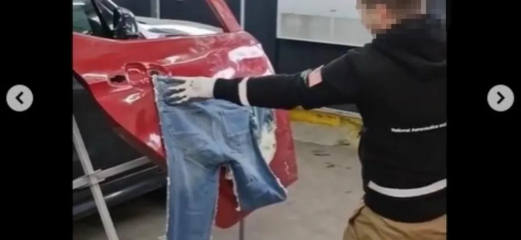 Riparare una portiera con jeans e pantofole? Sì, in Russia