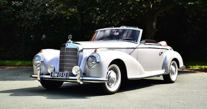Una rarissima Mercedes 300S Roadster del 1953 può superare i 450.000 euro