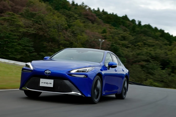 Toyota Mirai: ecco la seconda generazione della berlina a idrogeno