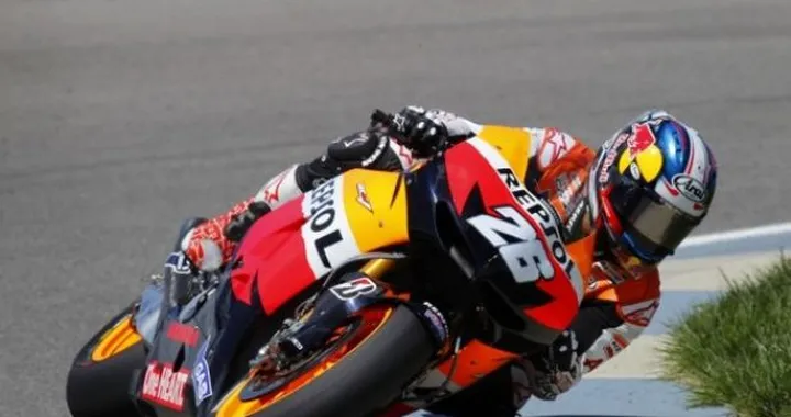 MotoGP, Brno: vittoria al cardiopalma di Pedrosa su Lorenzo, Crutchlow sul podio, Dovizioso 4° e Rossi 7°