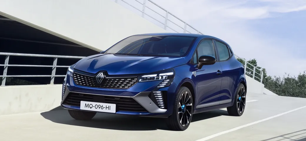 Renault Clio 2024: svelato il nuovo restyling con diverse novità