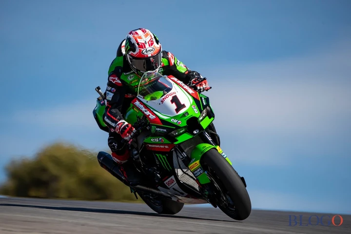 SBK Portimao: Rea vince Gara-2, caduta per Razgatlioglu