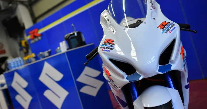 Suzuki: iscrizioni aperte per la GSX-R Racing Academy
