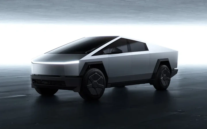 Tesla Cybertruck, un'odissea tra chilometri azzerati e pannelli mal allineati