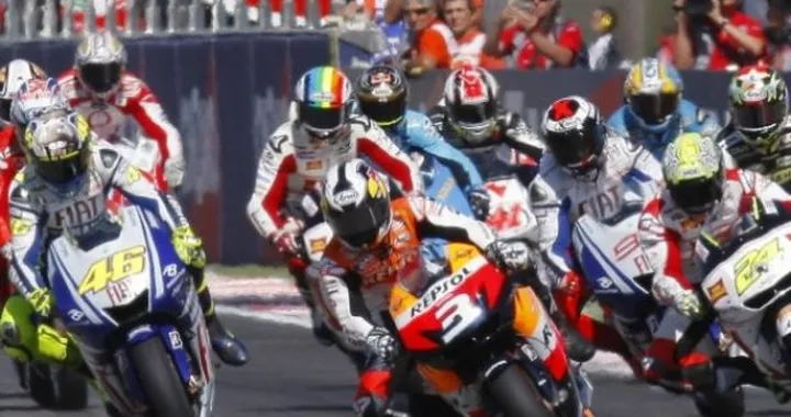 MotoGP: nel 2012 si correrà a Singapore