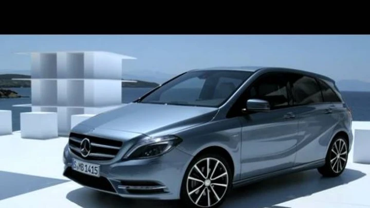 Mercedes Classe B: i video