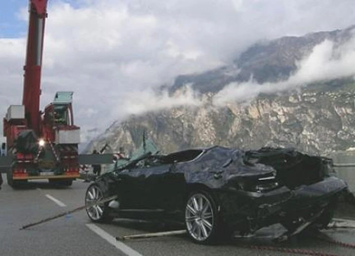 350.000 Dollari per la Aston Martin DBS distrutta di 007