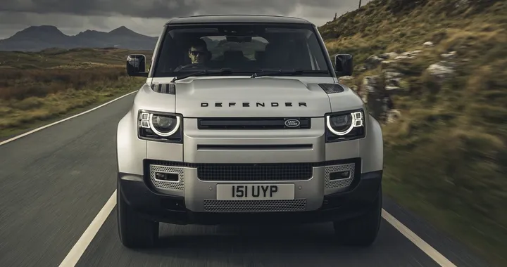 Land Rover Super Defender: modello 'alter ego' della Range Rover?