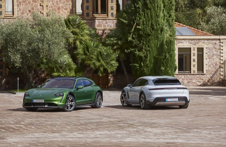 Porsche Taycan Cross Turismo: prezzo, versioni, motori